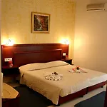 Tropical Lejlighedshotel