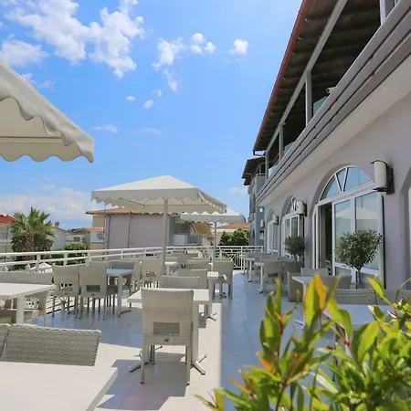 アパートホテル Tropical