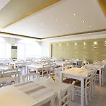 Tropical 4* 卡尼奥提