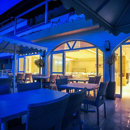 Tropical 4* Hanioti