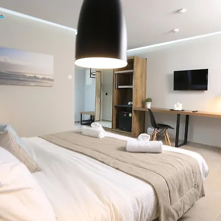 Tropical Apartmanhotel 4*