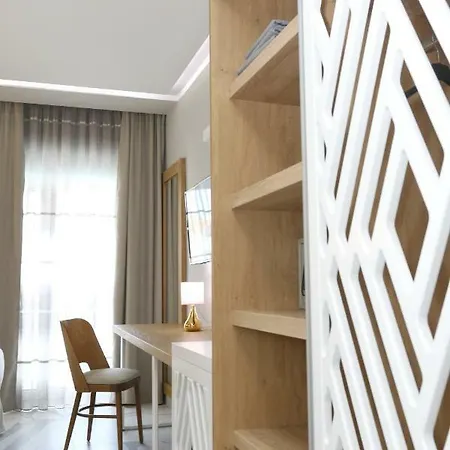 Tropical 아파트호텔