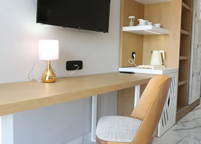 Tropical Hotel apartamentowy Hanioti