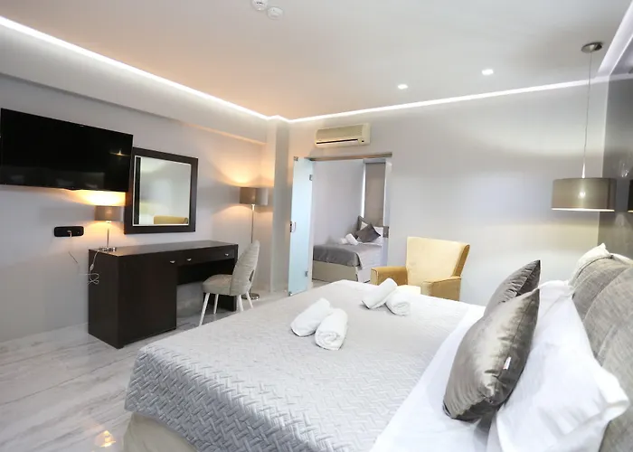 Tropical Aparthotel Chaniotis