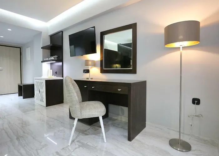 Aparthotel Tropical 4*