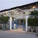 Tropical 4*