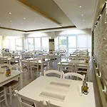 Tropical 4* 卡尼奥提